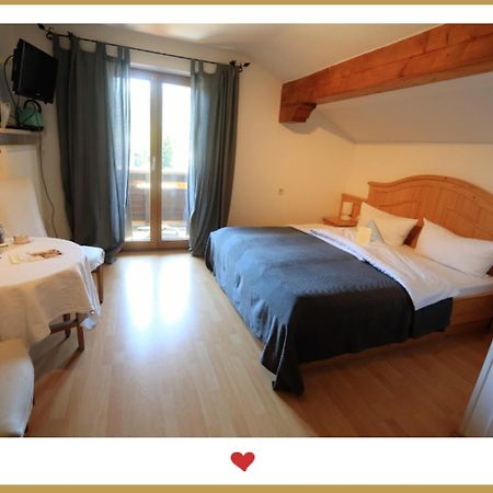 Bed and Breakfast Berghupferl - Do Legst Di Nieda Oberaudorf Exterior foto